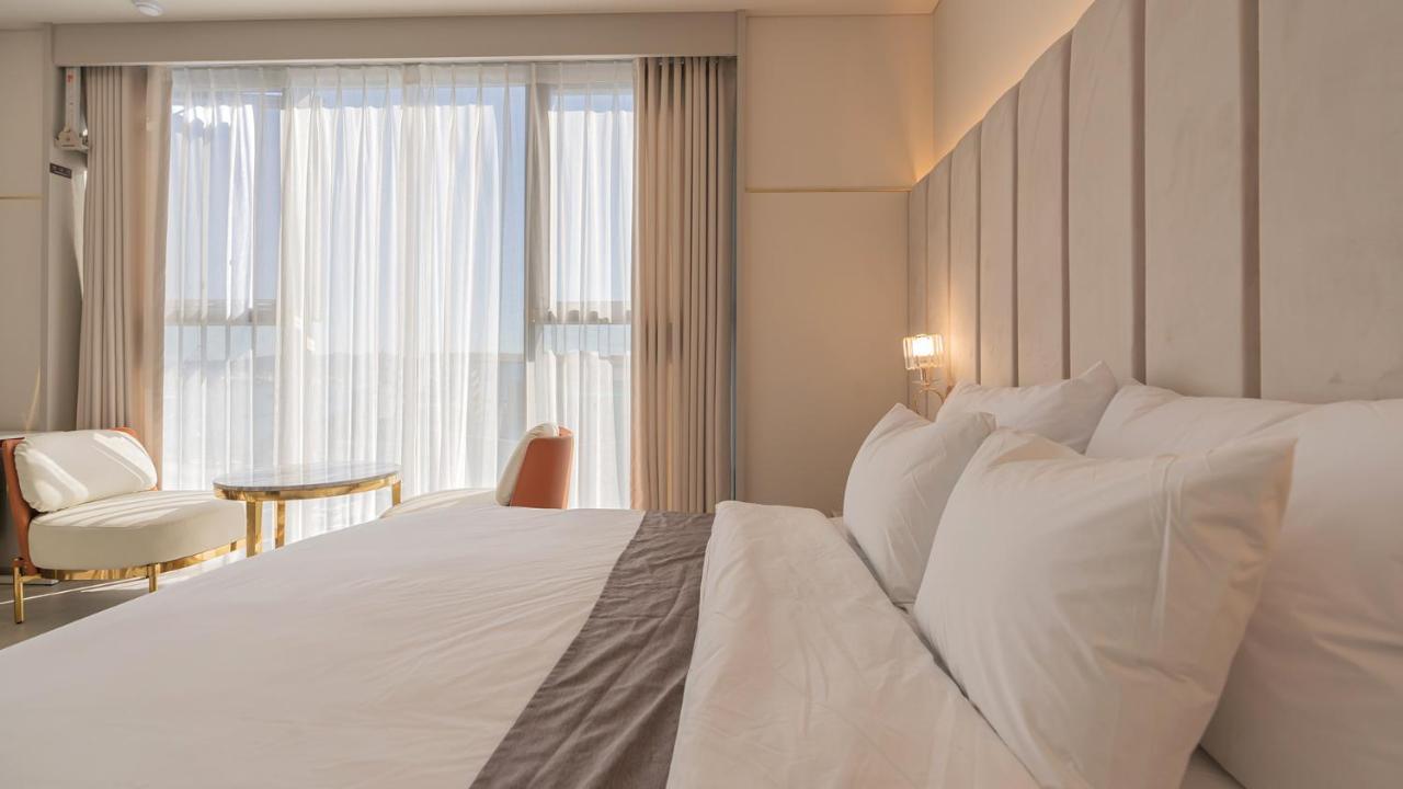 Yeongdo Grandbern Hotel Пусан Экстерьер фото
